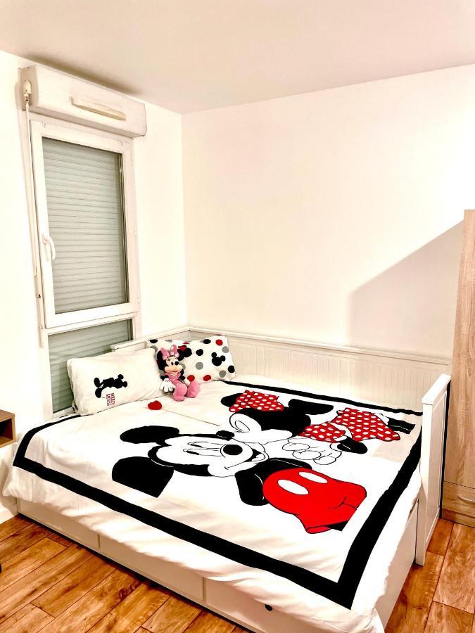 Appartamento 5 Min From Disneyland Cozy Retreat Montévrain Esterno foto
