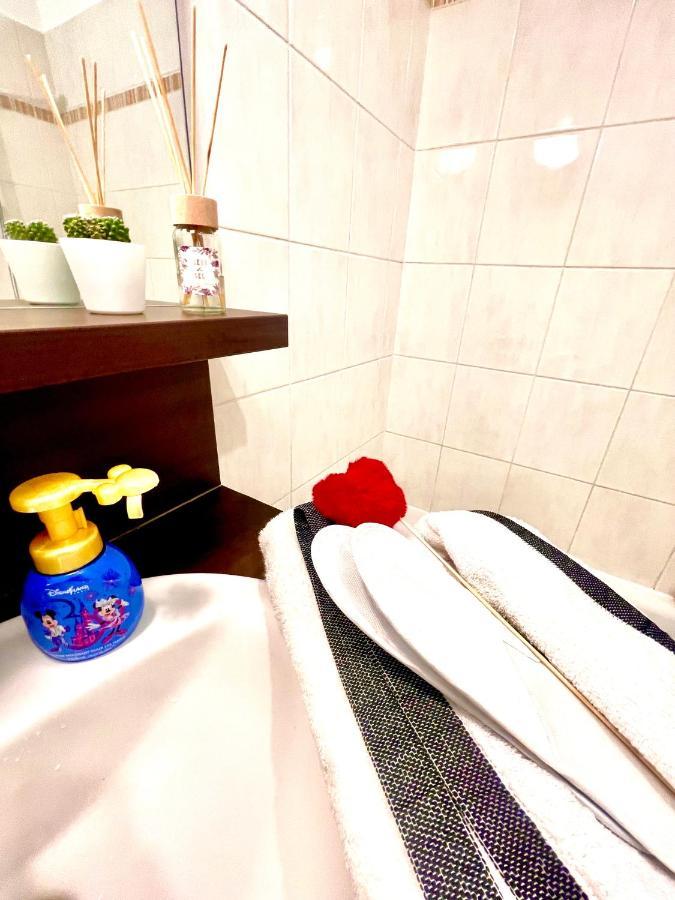 Appartamento 5 Min From Disneyland Cozy Retreat Montévrain Esterno foto