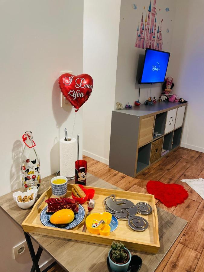 Appartamento 5 Min From Disneyland Cozy Retreat Montévrain Esterno foto