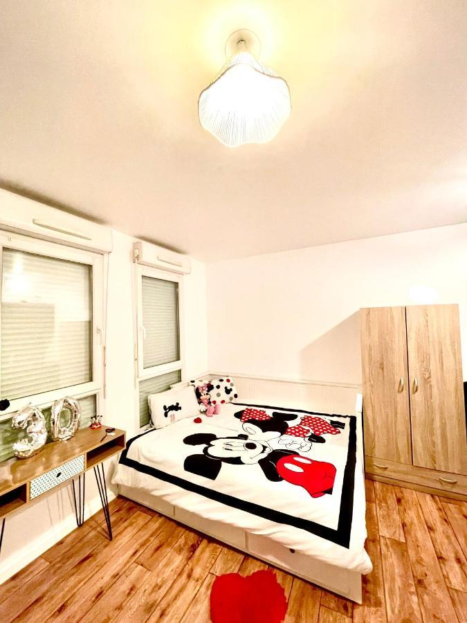 Appartamento 5 Min From Disneyland Cozy Retreat Montévrain Esterno foto
