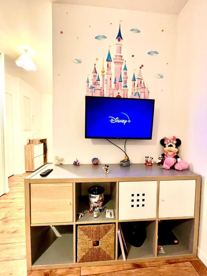 Appartamento 5 Min From Disneyland Cozy Retreat Montévrain Esterno foto