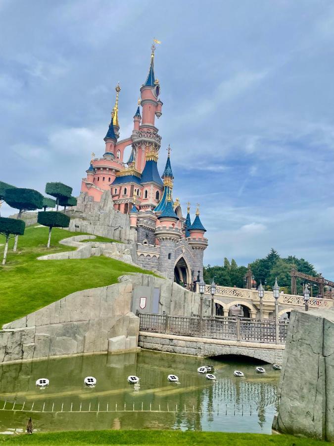 Appartamento 5 Min From Disneyland Cozy Retreat Montévrain Esterno foto